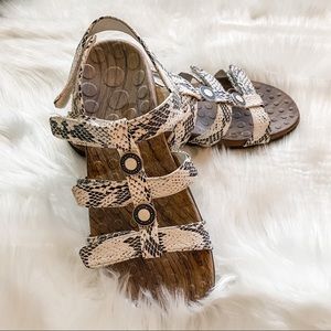 Vionic Women’s Sandals